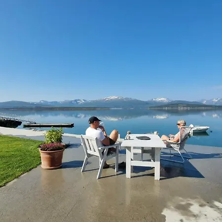 Apartment Island Seafront Garden